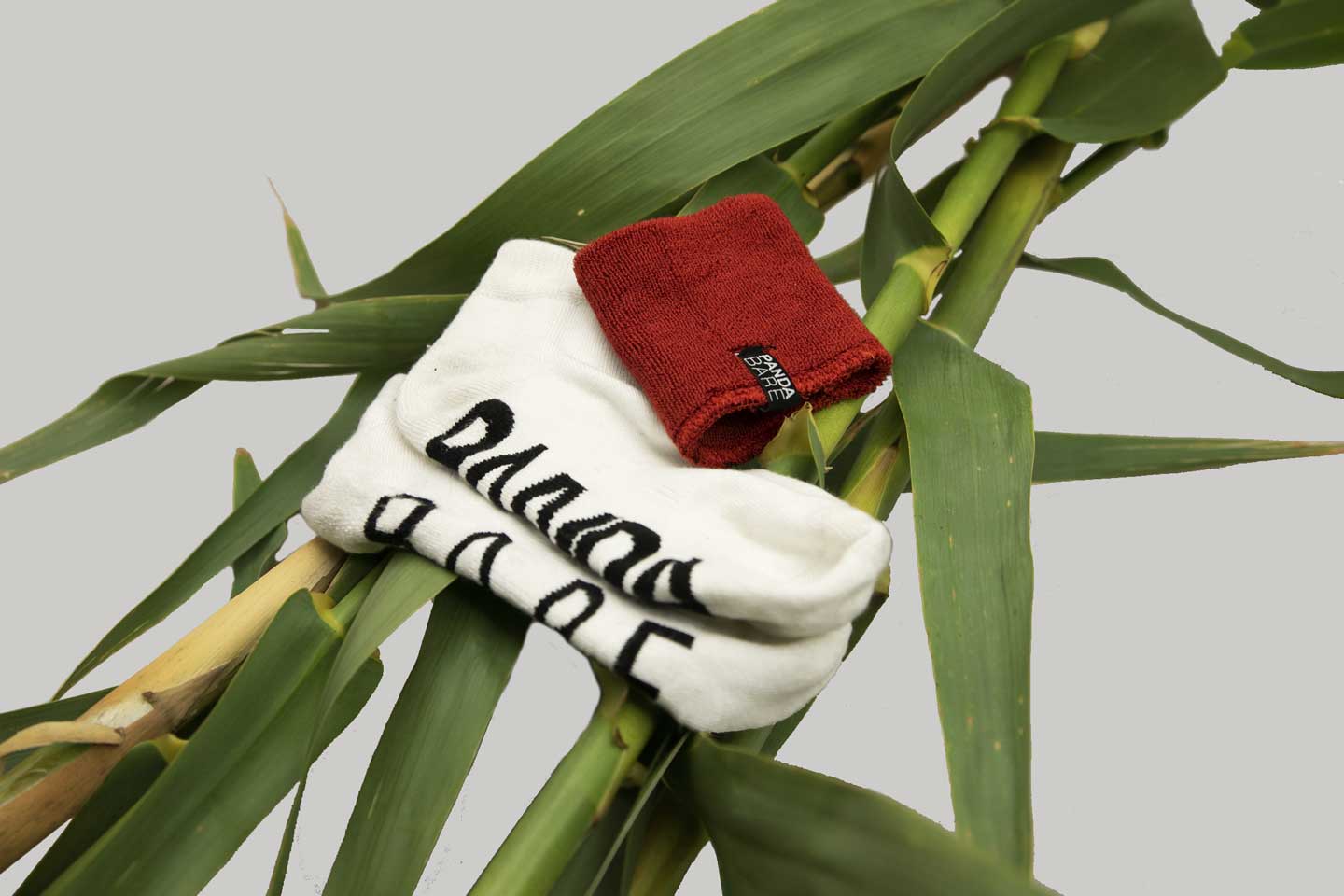 Bamboo socks Australia: the complete buyer's guide